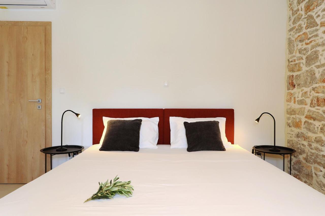 בוזאבה Villa Mira With A Heated Pool And A Sea View מראה חיצוני תמונה
